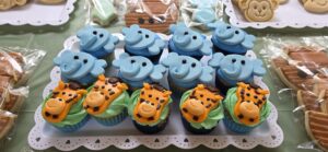 Giraffe and elephant cupcake decorations